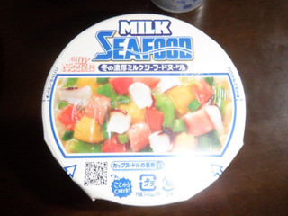 「日清食品 カップヌードル 冬の濃厚ミルクシーフードヌードル カップ80g」のクチコミ画像 by 相模道灌さん