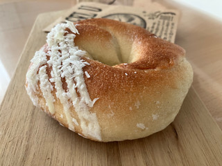「BAGEL U いちじくバニラホワイトチョコ」のクチコミ画像 by こつめかわうそさん