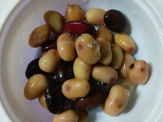 「トップバリュ ベストプライス 5種のサラダ豆 120グラム」のクチコミ画像 by べべふぉっくさん