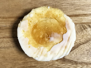 「八天堂 冷やして食べるくりーむメロンパン カスタードプリン風」のクチコミ画像 by ゆるりむさん