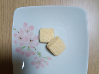「ローソン 1日分の鉄分が摂れる チーズケーキ仕立ての焼きショコラ」のクチコミ画像 by にくまるさん