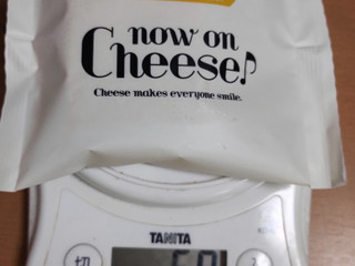 「Now on Cheese♪ チーズケーキサンド・カマンベール 袋1個」のクチコミ画像 by たくmamanさん