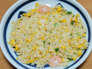 「ニチレイ たっぷり卵のえび炒飯 420g」のクチコミ画像 by ニャンタさん