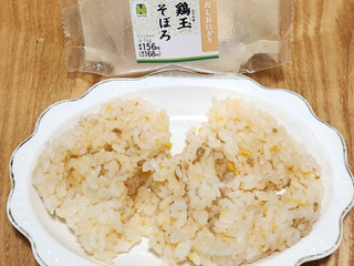 ニューデイズ ニュータス だしおにぎり 鶏玉そぼろ（ニューデイズ