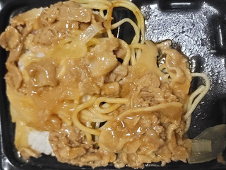 「ローソン 国産生姜の豚生姜焼弁当」のクチコミ画像 by タケダさん