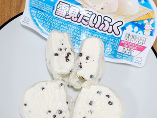 「ロッテ 雪見だいふく チョコサクサク 2個入り」のクチコミ画像 by みにぃ321321さん