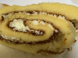 中評価】「スイスロールです - ヤマザキ 5つに切ったロールケーキ