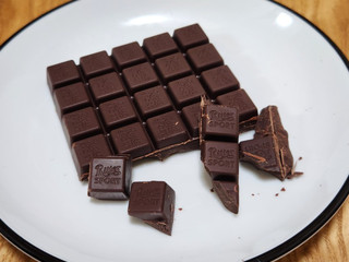 三菱食品 リッター カカオ81％（三菱食品）お菓子/チョコレートの