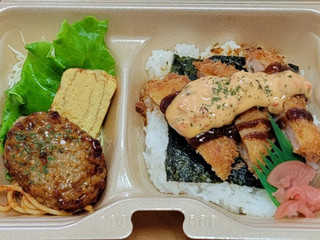 苔の種類　日替わり豪華コケ弁当 フジ 週替わり！のっけ海苔弁当 海老カツ（フジ）クチコミ1件・評価6.0