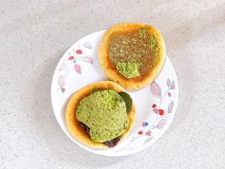 セブン-イレブン 静岡茶仕立てのどら焼 葛もち入り（セブン-イレブン