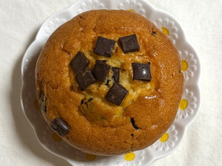 「コストコ べルキーチョコチャンクマフィン 6個」のクチコミ画像 by む チ ャさん