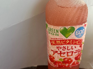 「サントリー GREEN DA・KA・RA やさしいアセロラ ペット600ml」のクチコミ画像 by クィールさん