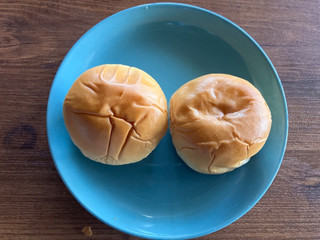 「ヤマザキ 薄皮 カレーコロッケぱん 袋4個」のクチコミ画像 by こつめかわうそさん
