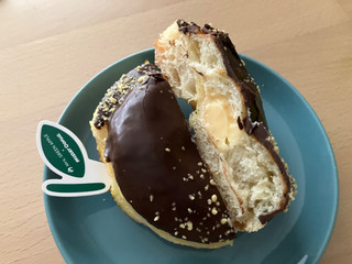 「ミスタードーナツ ミセスドーナツ チョコ＆カスタード」のクチコミ画像 by こつめかわうそさん