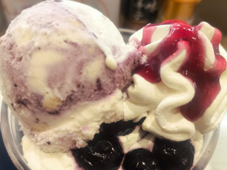 「はま寿司 ブルーベリーチーズケーキ風パルフェ」のクチコミ画像 by 波の上のトッドさん