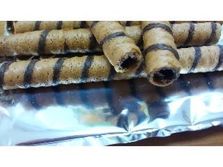 中評価】「さくさく中国製ピコラ - ローソン おやつごろ
