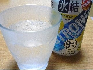 「KIRIN 氷結ストロング 宮崎産日向夏 缶350ml」のクチコミ画像 by chihorinさん