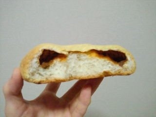 中評価】ヤマザキ 東大阪カレー会監修 カレーメロンパンの感想