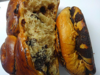 「ヤマザキ おいしい菓子パン 贅沢なチョコデニッシュ 袋1個」のクチコミ画像 by レビュアーさん