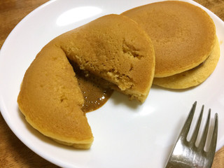 「セブンプレミアム 塩キャラメルパンケーキ 袋2個」のクチコミ画像 by gggさん