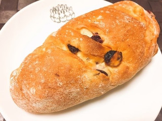 「ヤマザキ おいしい菓子パン フルーツとチーズクリームのフランスパン 袋1個」のクチコミ画像 by maaaa21さん