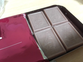 「ブルボン アルフォート ミニチョコレート 北海道小豆 箱12個」のクチコミ画像 by たかはっさんさん