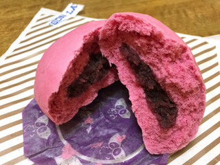 「ローソン 紫芋まん」のクチコミ画像 by gggさん