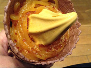 「ミニストップ プレミアム安納芋ソフト」のクチコミ画像 by レビュアーさん