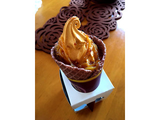 「ミニストップ プレミアム安納芋ソフト」のクチコミ画像 by あろりさん