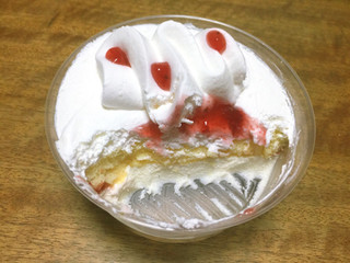「ドンレミー ごちそう果実 苺ショートケーキ」のクチコミ画像 by gggさん