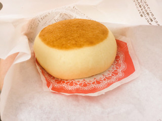 「ファミリーマート フロマージュまん チーズケーキ風味」のクチコミ画像 by ゆきぴさん