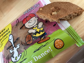 「ブルボン キャラメルナッツクッキー スヌーピー 袋1枚」のクチコミ画像 by SweetSilさん
