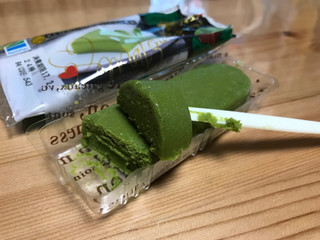 「ファミリーマート 抹茶が香るガトーショコラ」のクチコミ画像 by いあんさん