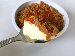 「赤城 PABLO 濃厚な味わいプレミアムチーズタルト カップ105ml」のクチコミ画像 by gggさん