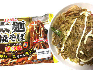 「日清の太麺焼そば 屋台風ソース からしマヨネーズ付き 袋350g」のクチコミ画像 by レビュアーさん