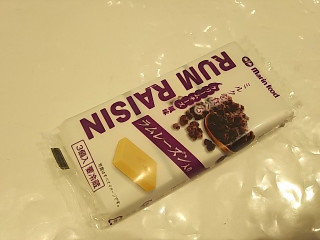 「マリンフード ミルクを食べるクリームチーズ風味 ラムレーズン入り 袋3個」のクチコミ画像 by いちごみるうさん