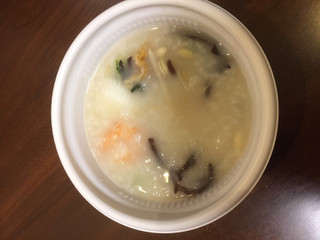 「セブン-イレブン 生姜香る海鮮中華粥」のクチコミ画像 by オバコンさん