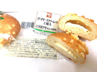 「ミニストップ MINISTOP CAFE ゴーダチーズクリームパン 2個入」のクチコミ画像 by レビュアーさん