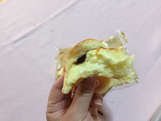 「セブン-イレブン プリンクリームパン」のクチコミ画像 by RiNaさん