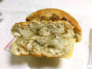 「ファミリーマート くるみブールパン」のクチコミ画像 by gggさん