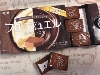 「六甲バター Q・B・B（キュービービー） フロマジュエル 濃厚ショコラ 箱9個」のクチコミ画像 by SweetSilさん