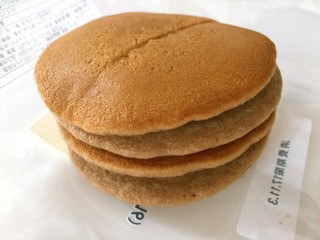 「セブンプレミアム イタリア栗のパンケーキ 袋2個」のクチコミ画像 by gggさん