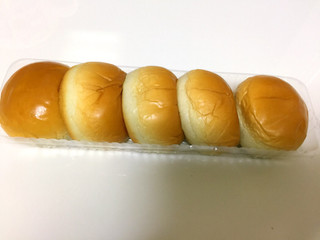 「ヤマザキ 薄皮 キャラメルマキアートクリームパン 袋5個」のクチコミ画像 by gggさん