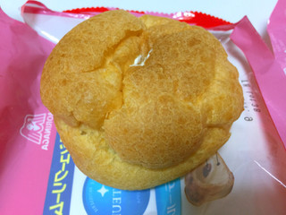 「モンテール 小さな洋菓子店 森永・ホットケーキ風シュークリーム 袋1個」のクチコミ画像 by gggさん