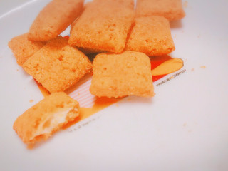 「セブンプレミアム チーズインスナック トリプルチーズ味 袋40g」のクチコミ画像 by 1989tamaさん