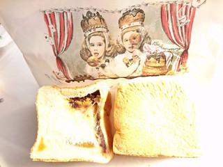 「クラブアンティーク 安納芋のあん食パン 餅入り」のクチコミ画像 by いちごみるうさん