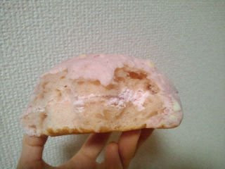 「ヤマザキ いちご風味豊かないちごパン 袋1個」のクチコミ画像 by やっぺさん
