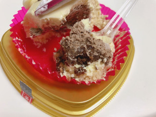 「セブン-イレブン チョコ＆バニラクリーム サンタさんケーキ」のクチコミ画像 by gggさん