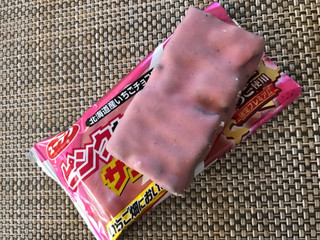 「有楽製菓 ピンクなブラックサンダー プレミアムいちご味 箱12本」のクチコミ画像 by chie01さん