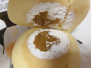 「フジパン ホットケーキ 生キャラメル＆ホイップ 袋2個」のクチコミ画像 by gggさん